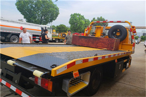 翔安附近拖车电话号码服务